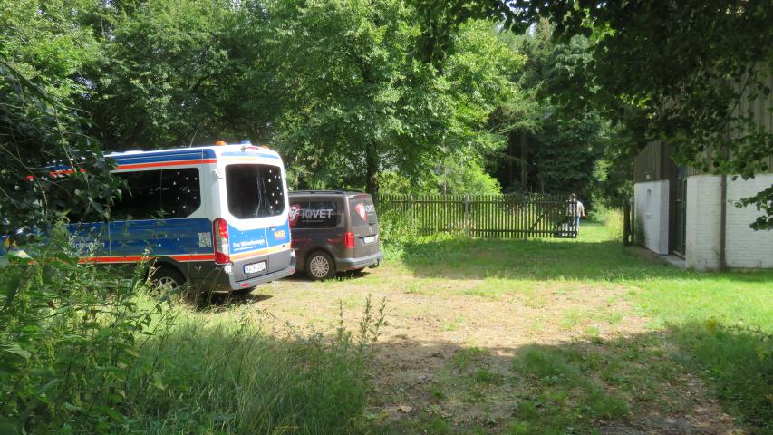 Der Wünschewagen beim Wochenendhaus Der Wünschewagen beim Wochenendhaus