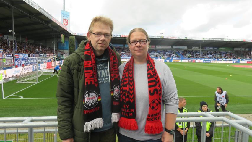 Stephan und seine Schwester Katja im Holsteinstadion Stephan und seine Schwester Katja im Holsteinstadion
