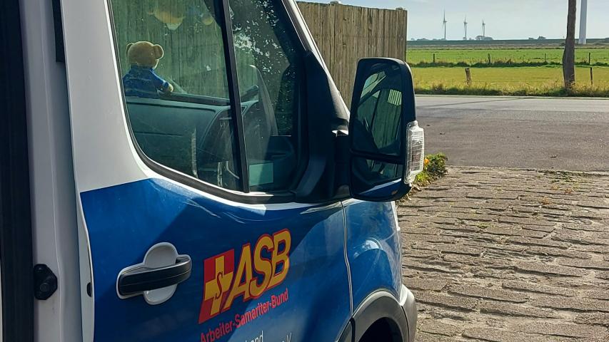 Der ASB-Wünschewagen bereit zur Abfahrt Der ASB-Wünschewagen bereit zur Abfahrt
