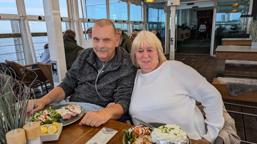 Michael und Susanne im Restaurant Wolkenlos Michael und Susanne im Restaurant Wolkenlos